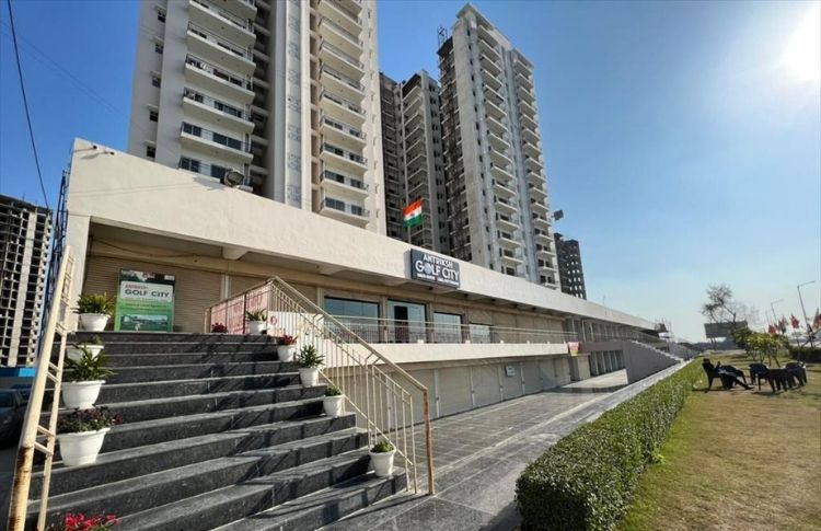 Antriksh Golf City Sector 150 | Luxury Residential Apartments
